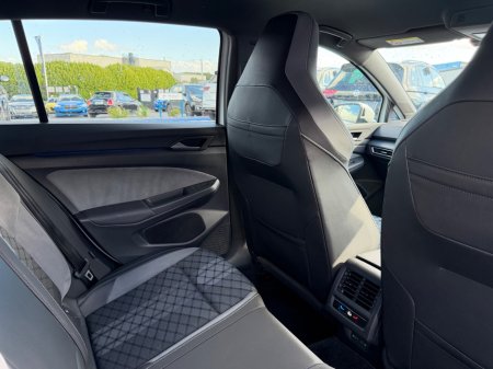 2023 Volkswagen Golf - photo 36