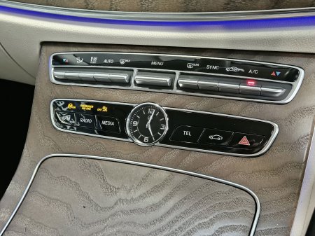 2020 Mercedes-Benz E-Class - photo 19