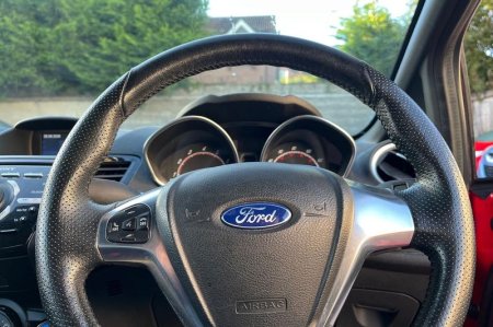 2017 Ford Fiesta - photo 12