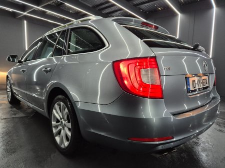 2010 Skoda Superb - photo 16
