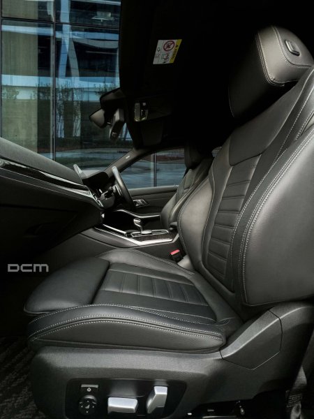 2021 BMW 3-Series - photo 14