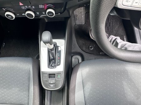 2021 Honda Fit - photo 8