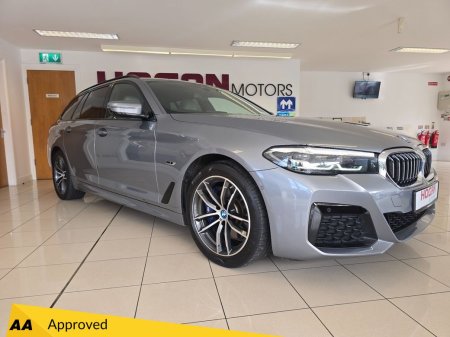 2023 BMW 5-Series 530e M SPORT Touring PHEV