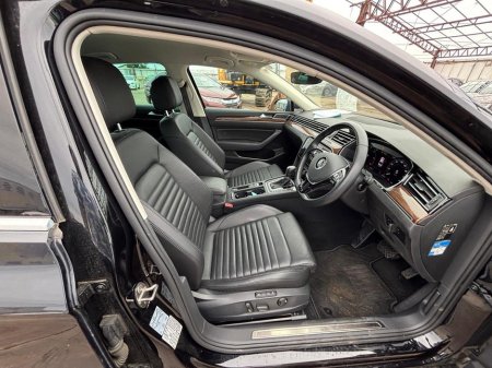 2020 Volkswagen Passat - photo 8
