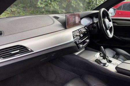 2019 BMW 5-Series - photo 18
