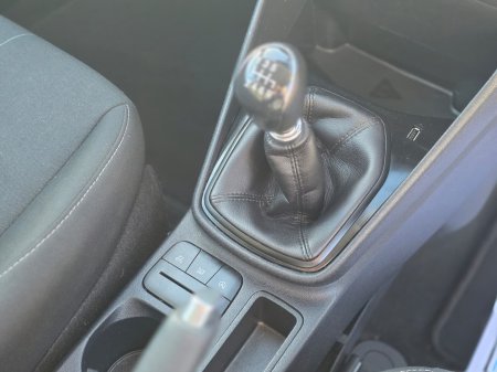 2020 Ford Fiesta - photo 11