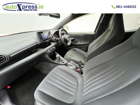 2023 Toyota Yaris - photo 14