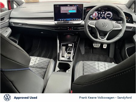 2026 Volkswagen Golf - photo 2