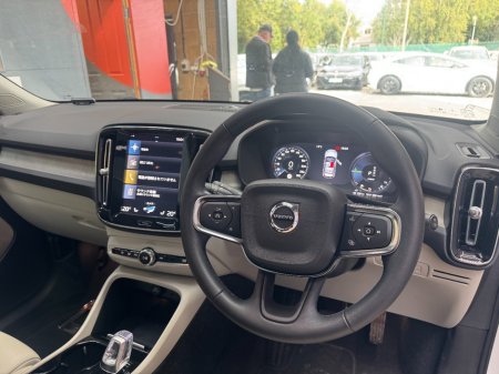 2022 Volvo XC40 - photo 12