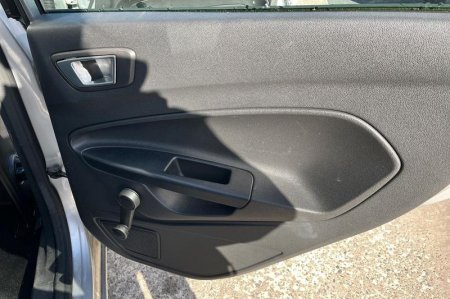 2017 Ford Fiesta - photo 36