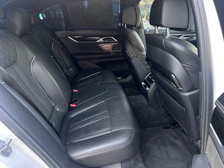 2017 BMW 7-Series - photo 24