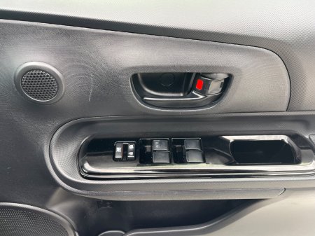 2020 Toyota Aqua - photo 18