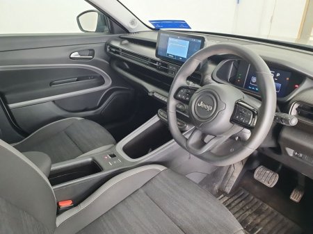 2024 Jeep Avenger - photo 11