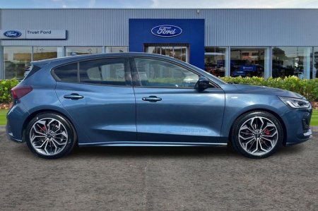 2024 Ford Focus - photo 3
