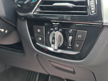 2017 BMW 5-Series - photo 25