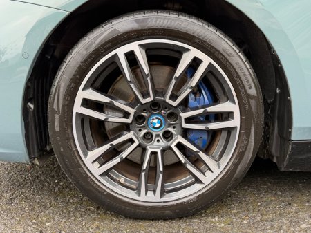 2024 BMW i5 - photo 9