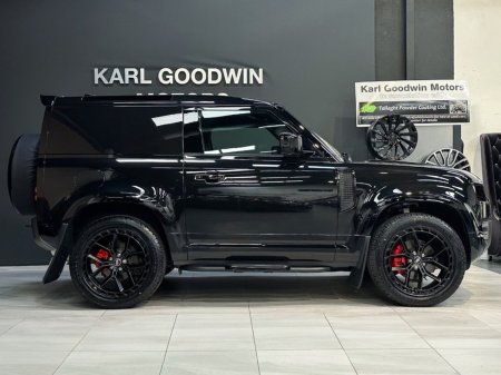 2025 Land Rover Defender - photo 7