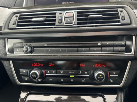 2017 BMW 5-Series - photo 21