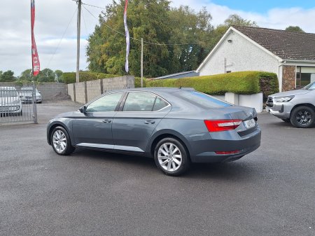 2019 Skoda Superb - photo 6