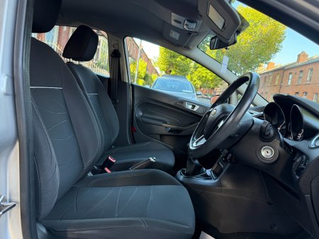 2017 Ford Fiesta - photo 15