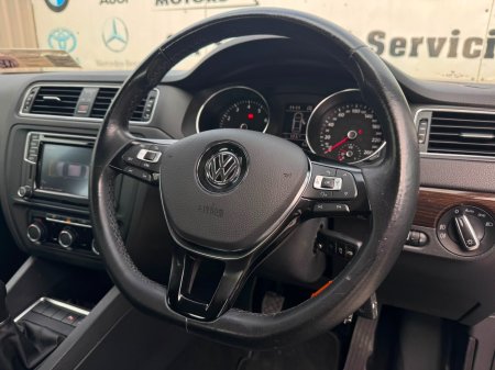 2016 Volkswagen Jetta - photo 8