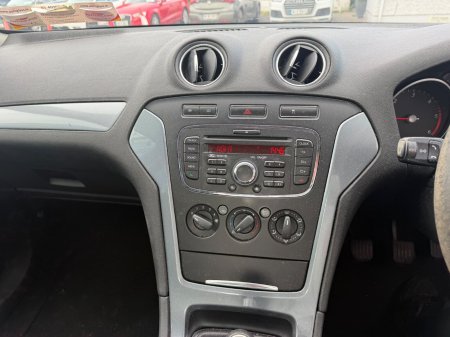 2011 Ford Mondeo - photo 13
