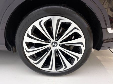 2022 Bentley Bentayga - photo 12