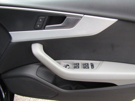2017 Audi A4 - photo 24
