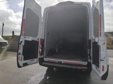 2020 Ford Transit - photo 15