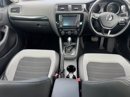 2016 Volkswagen Jetta - photo 11