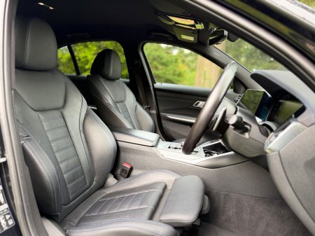 2022 BMW 3-Series - photo 11