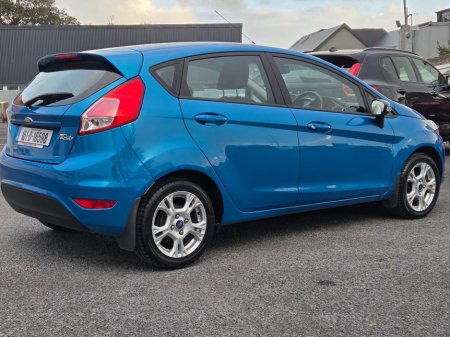 2016 Ford Fiesta - photo 4