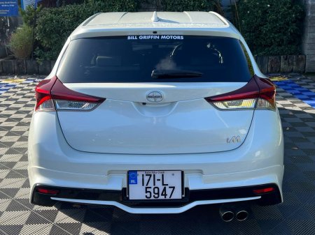 2017 Toyota Auris - photo 16