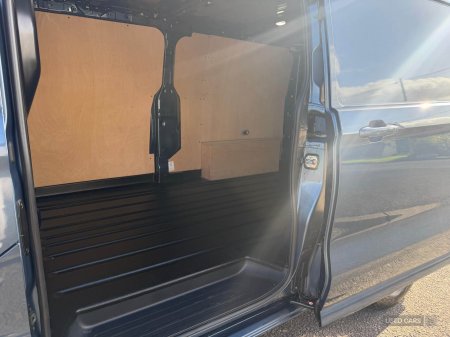 2025 Ford Transit Custom - photo 12