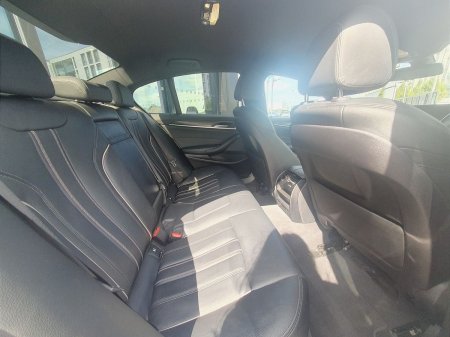 2023 BMW 5-Series - photo 11