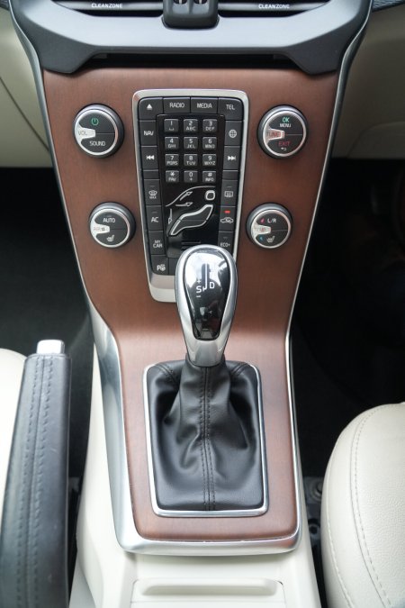 2017 Volvo V40 - photo 14
