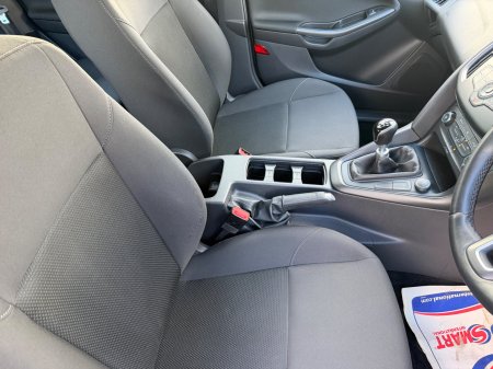 2017 Ford Focus - photo 8