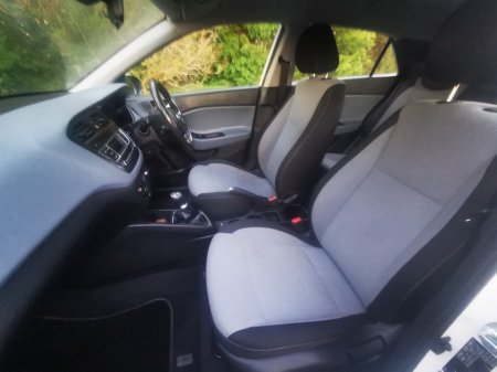 2016 Hyundai i20 - photo 14