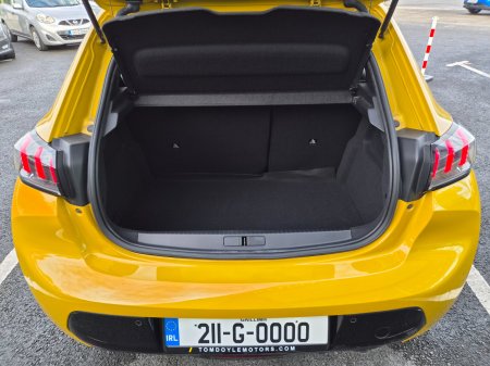 2021 Peugeot 208 - photo 5