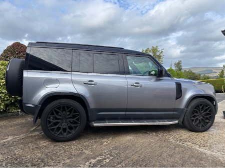 2023 Land Rover Defender - photo 2