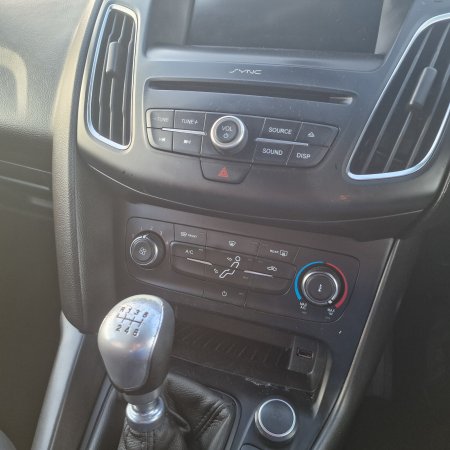 2016 Ford Focus - photo 9