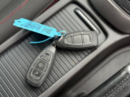 2017 Ford Focus - photo 18