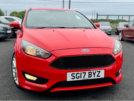 2017 Ford Focus - photo 2