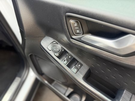 2020 Ford Kuga - photo 17