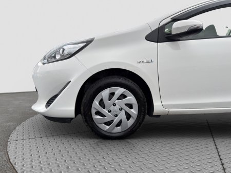 2019 Toyota Aqua - photo 19