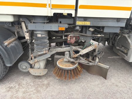 2021 Volvo FL250 - photo 5