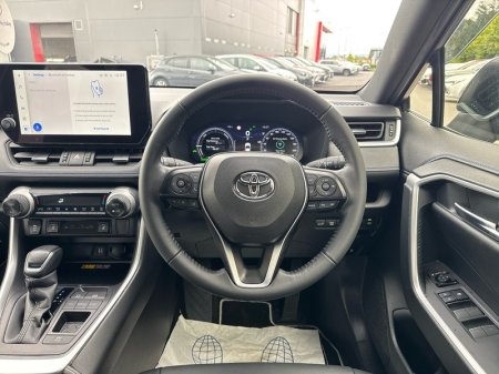 2024 Toyota RAV4 - photo 9