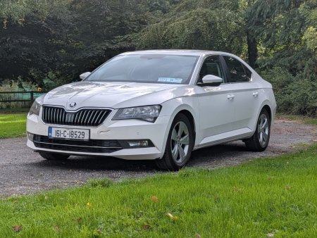 2016 Skoda Superb - photo 2