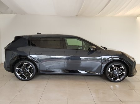 2027 Kia EV4 - photo 2