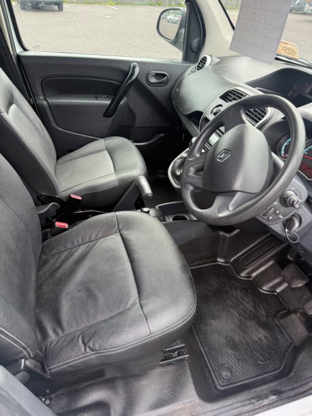 2020 Renault Kangoo - photo 6